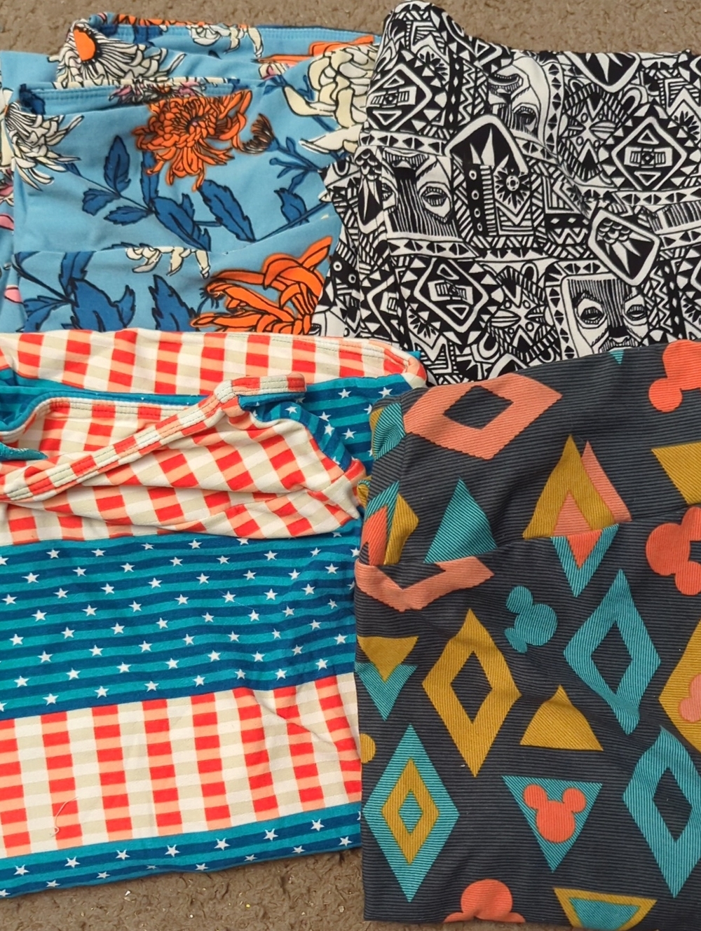 Bundle Of 4 Lularoe Leggings, Size TC2